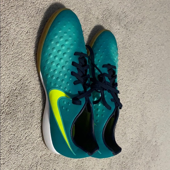 Nike MagistaX Shoes - Unisex - Picture 5 of 6